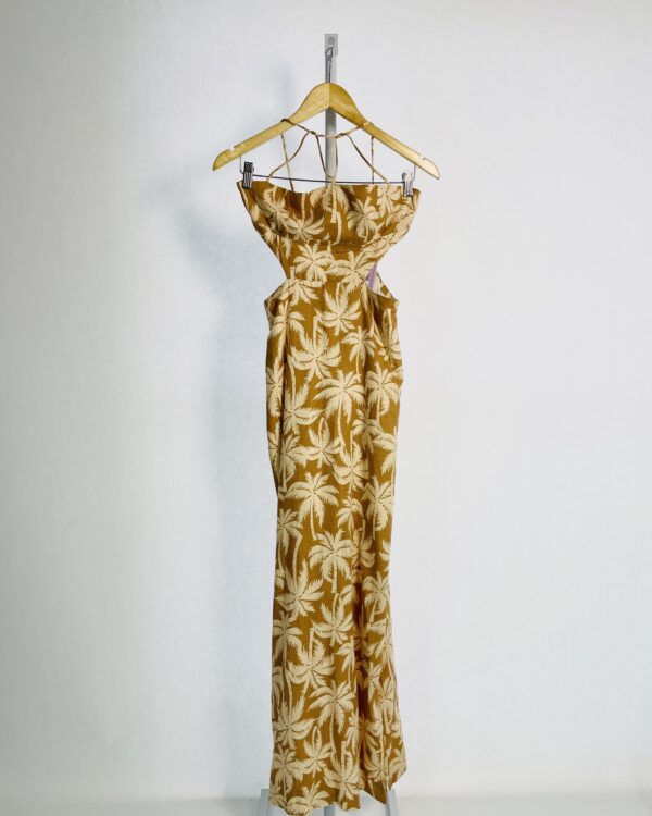 Vestido longo bege com estampa coqueiros com recorte na cintura DRESS TO - PP - VENDIDO SISTEMA OTO