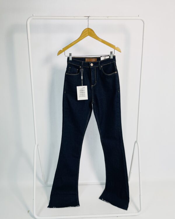 Calça flare jeans lavagem escura pesponto caramelo ANIMALE JEANS - 36 *nunca usada*