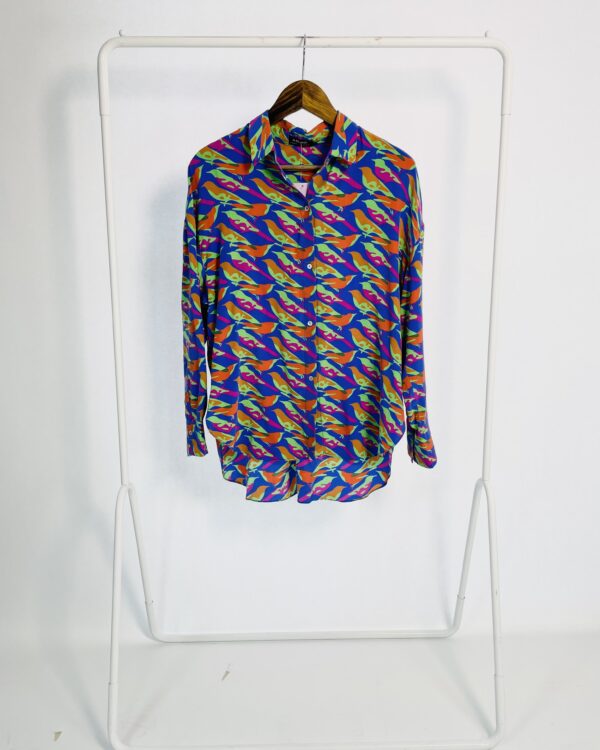 Camisa seda azul estampa passaros coloridos A.BRAND - 40 - VENDIDO SISTEMA OTO