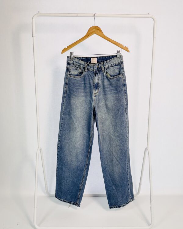 Calça jeans reta TIG - 38 - VENDIDO SISTEMA OTO