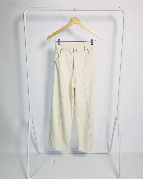 Calça sarja off white com vinco na frente LOJA 3 - 34