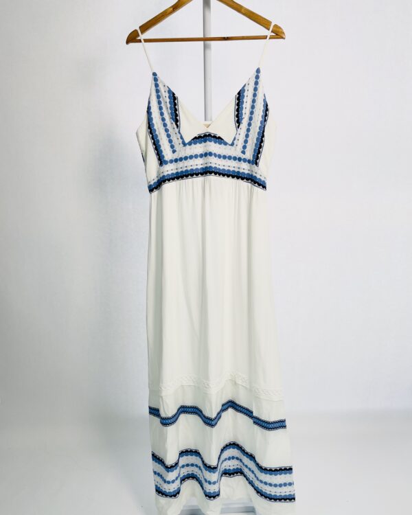Vestido branco com bordados azul tons alças finas ACQUA MARINA - M