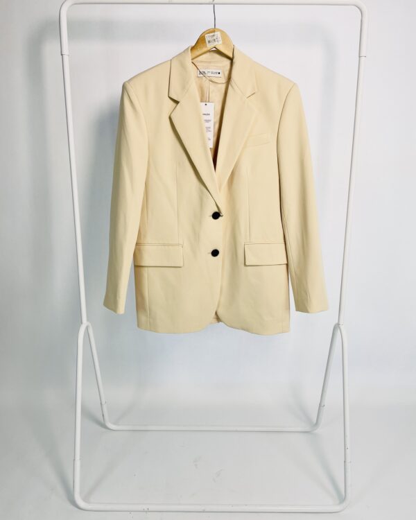 Blazer bege alongado botões pretos ZARA - P *nunca usado* - VENDIDO SISTEMA OTO