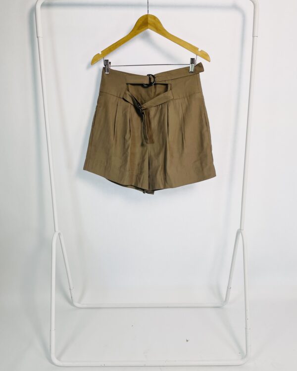 Short cinza com fivelas MARIA FILÓ - P