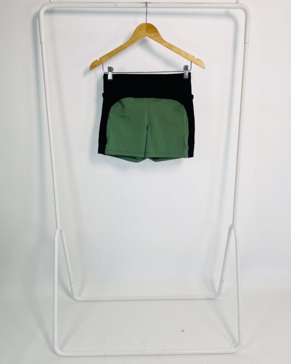 Short verde e preto TRACK & FIELD - M