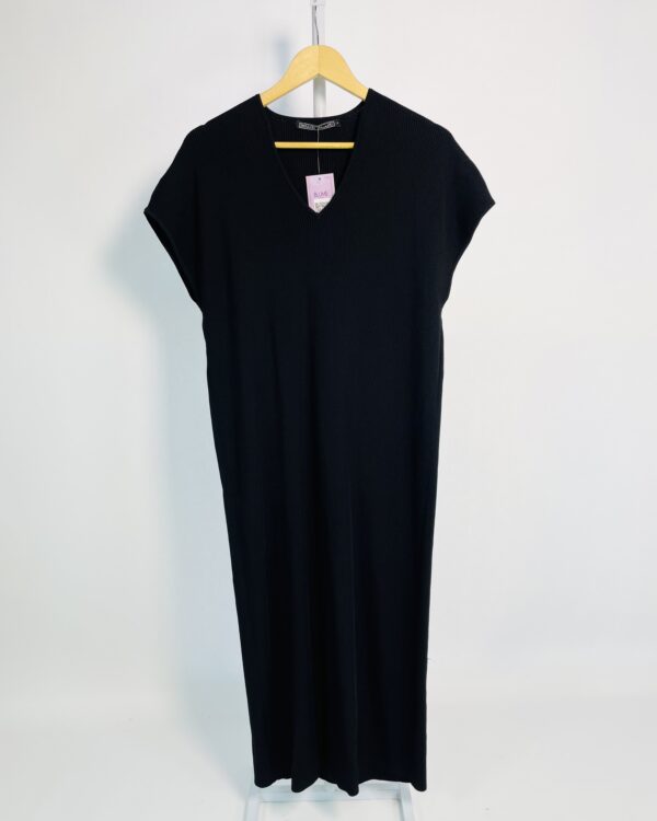 Vestido tricot longo preto decote v SHOULDER - P