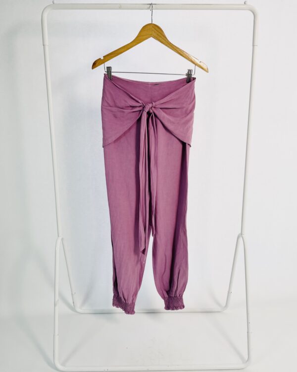 Calça lilás com sobreposição amarração MARIA FILÓ - P