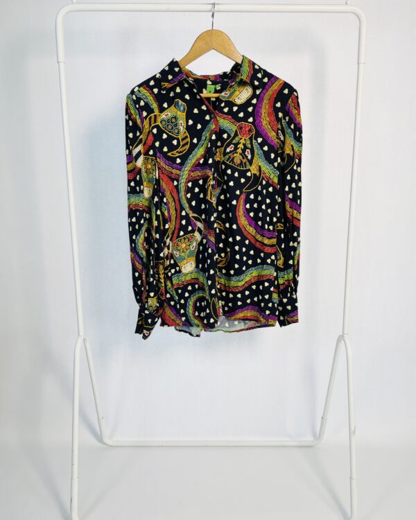 Camisa preta estampa colorida FARM - GG