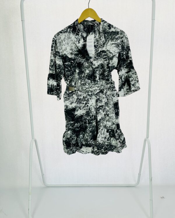 vestido curto p&b estampado com cinto ANIMALE - P