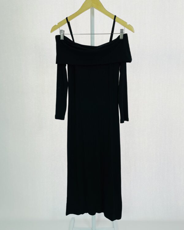 Vestido preto canelado ombro a ombro FARM - P