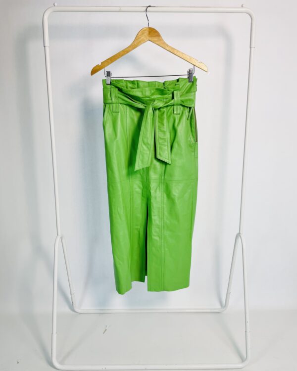 Saia midi couro verde com faixa EVA - 34