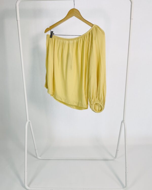 Blusa um ombro amarelo MARIA FILÓ - M