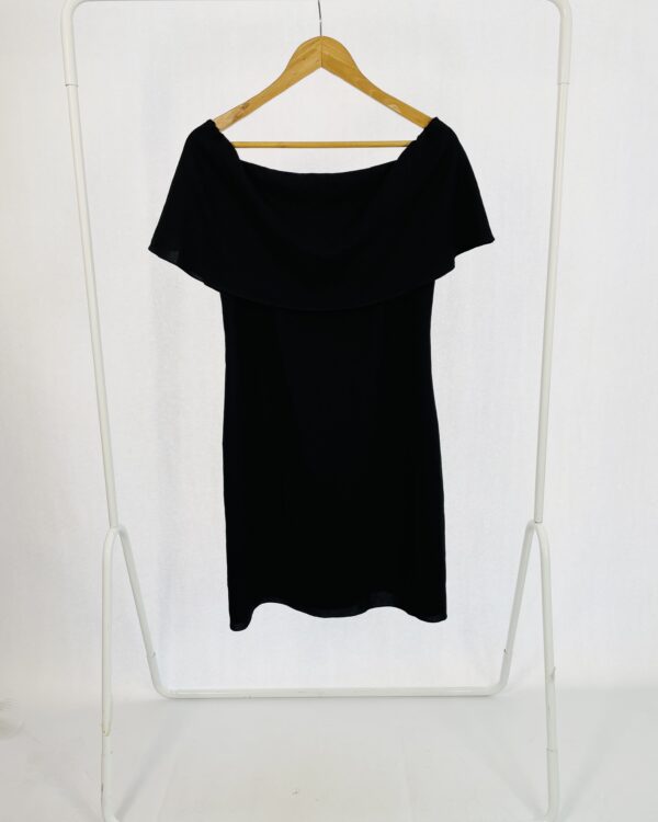 Vestido curto preto ombro a ombro CAVENDISH - 38