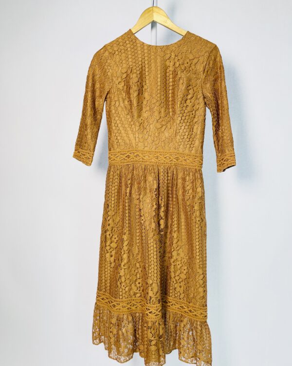 Vestido midi rendado caramelo mangas 3/4 MIXED - 34