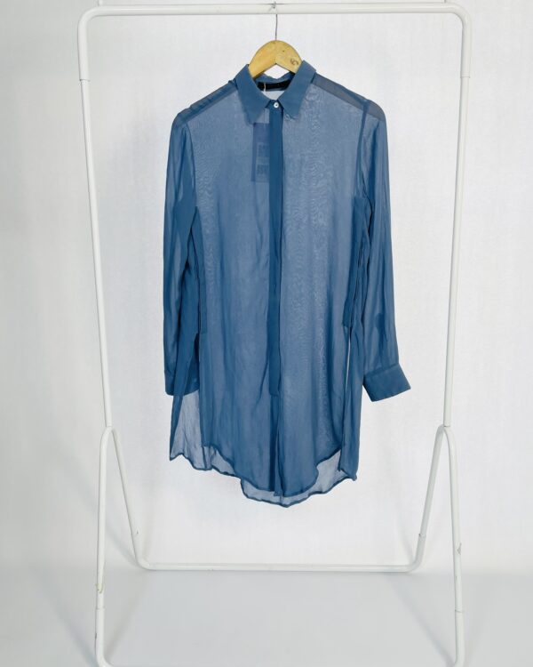 Camisa seda alongada azul com botões nas laterais ANIMALE - 36