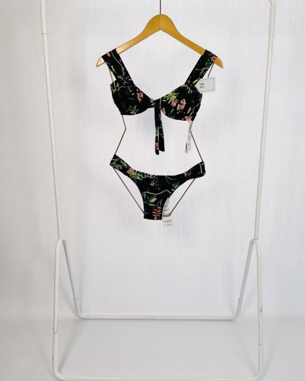 Conjunto Top e Calcinha Preta Flores Rosa com verde EMI Beachwear - G