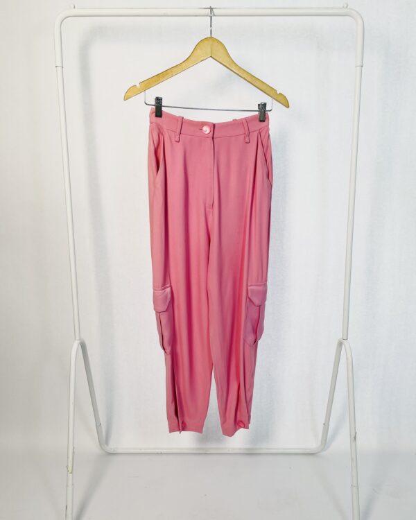 Calça rosa com bolsos cargo NV - 34