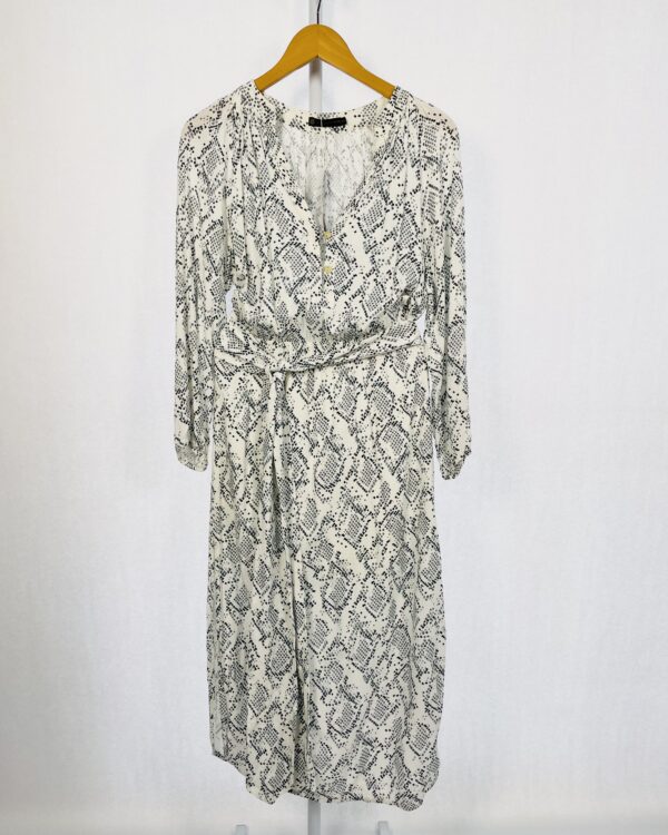 Vestido Branco combolinhas acizentadas botões VIX - P