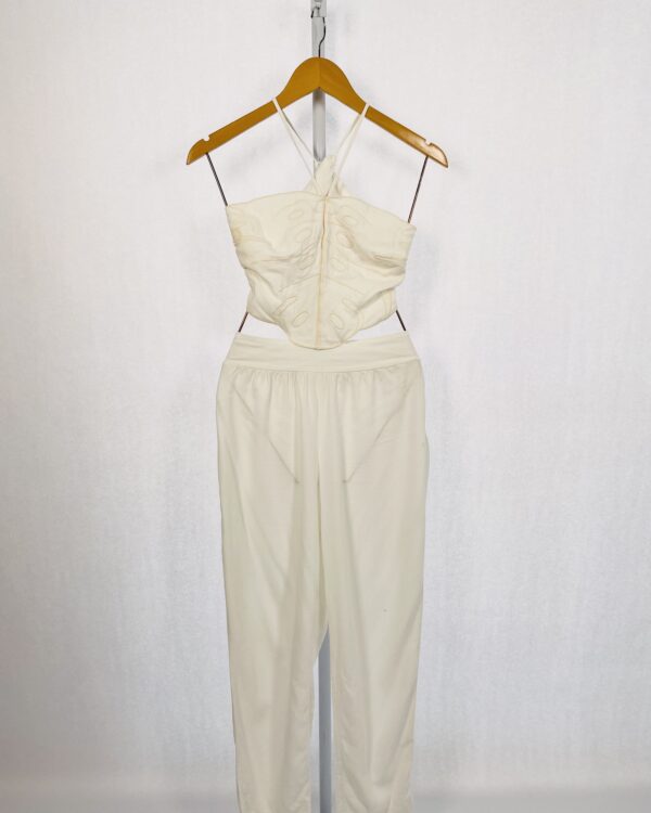 Macacao Bordado Folha Busto Abertura cintura Lastex atras e reto FARM - P  (Nunca usado)