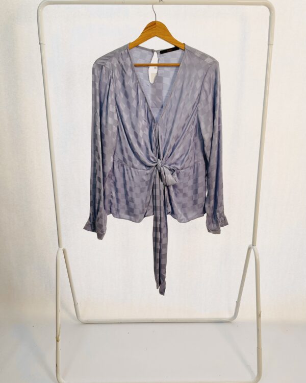 Blusa Manga Longa azul quadrados nó na cintura ANIMALE - P