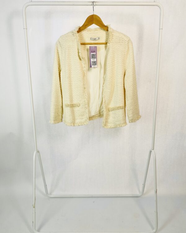 Casaqueto off white texturizado MNG - M