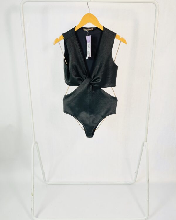 Body acetinado peto recortes BOBO - G