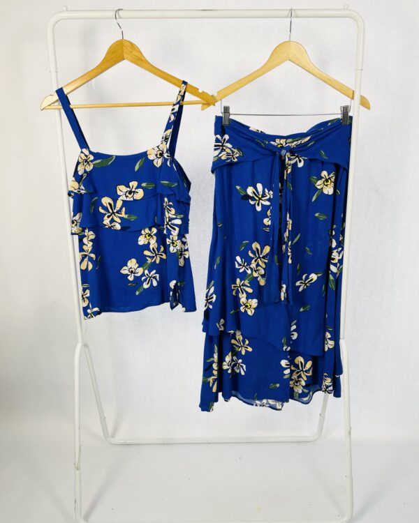 Conjunto azul com estampa saia e blusa MARIA FILO - M